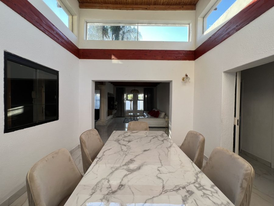 4 Bedroom Property for Sale in Waterkloof Ridge Gauteng