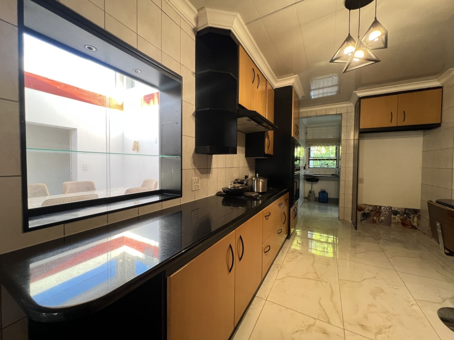 4 Bedroom Property for Sale in Waterkloof Ridge Gauteng