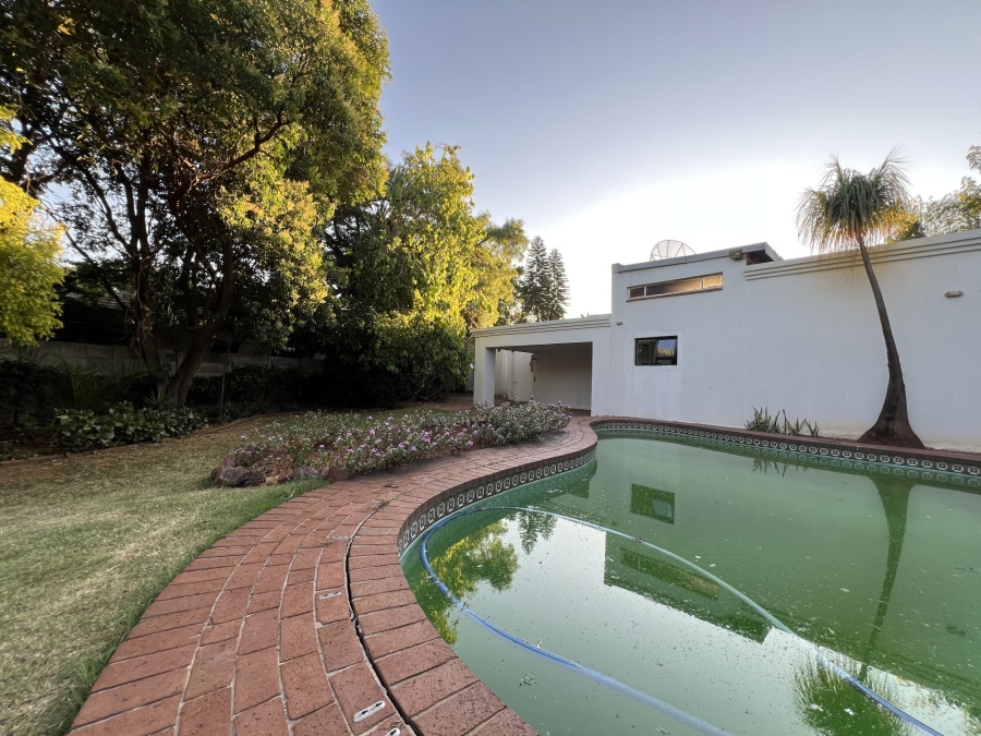 4 Bedroom Property for Sale in Waterkloof Ridge Gauteng