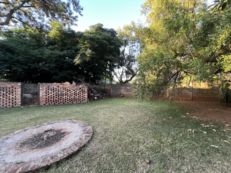 4 Bedroom Property for Sale in Waterkloof Ridge Gauteng