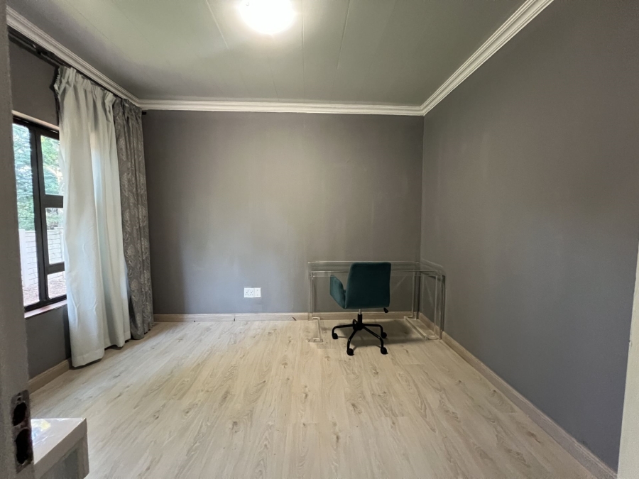 4 Bedroom Property for Sale in Waterkloof Ridge Gauteng