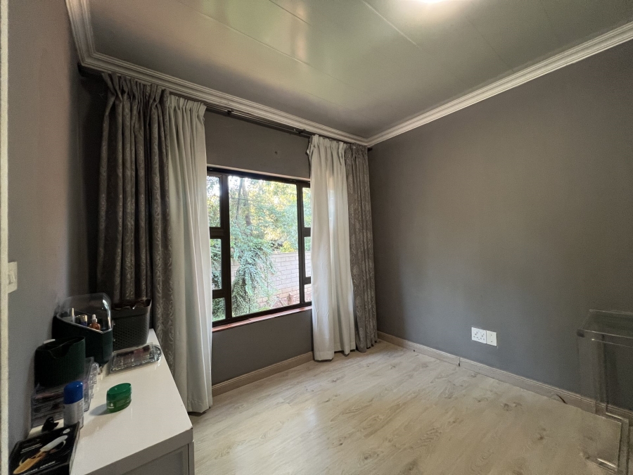 4 Bedroom Property for Sale in Waterkloof Ridge Gauteng