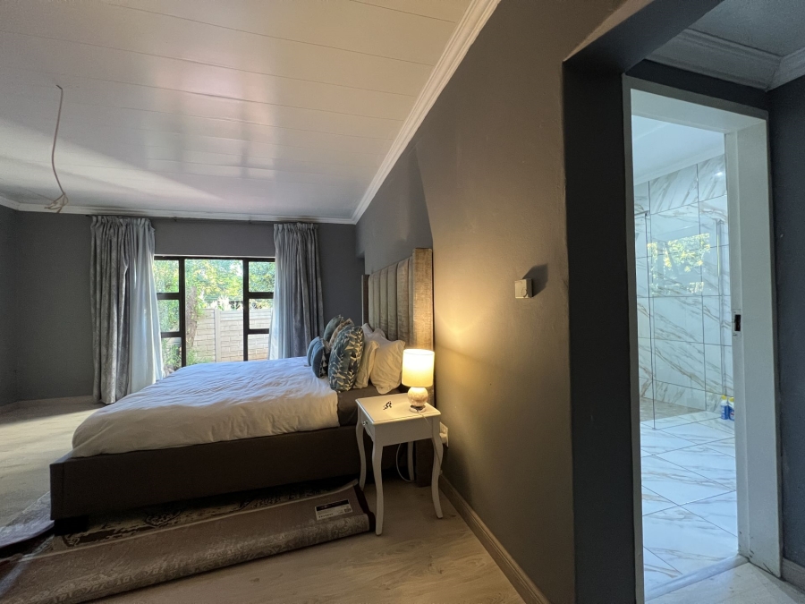 4 Bedroom Property for Sale in Waterkloof Ridge Gauteng