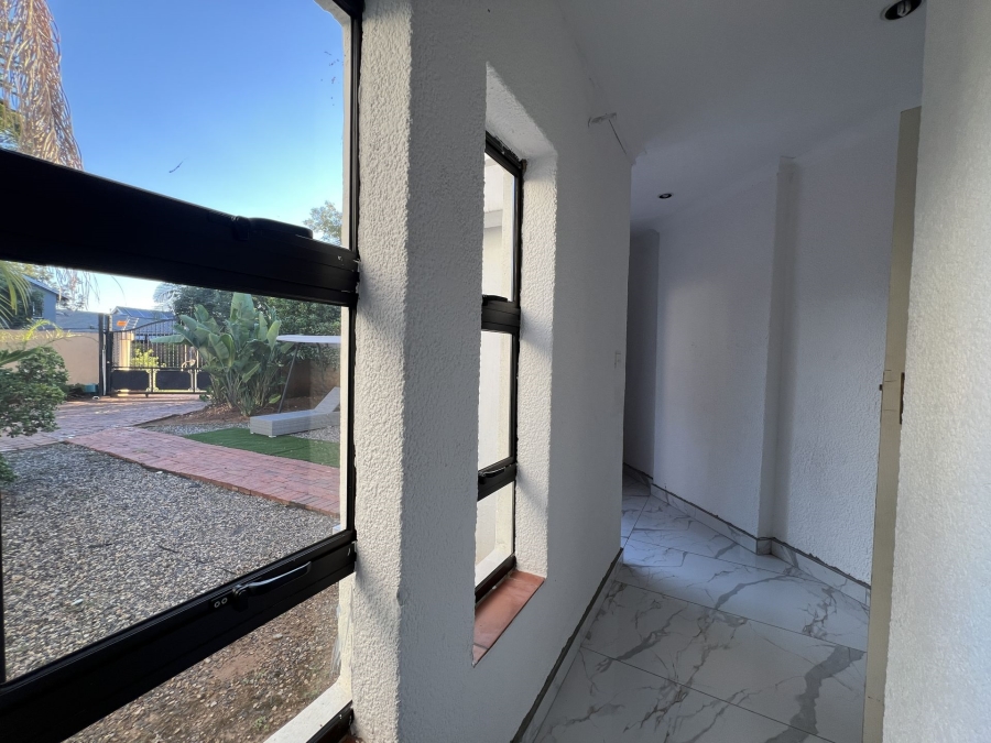 4 Bedroom Property for Sale in Waterkloof Ridge Gauteng