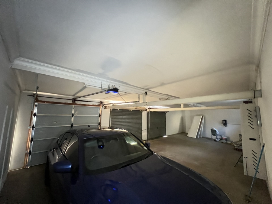 4 Bedroom Property for Sale in Waterkloof Ridge Gauteng