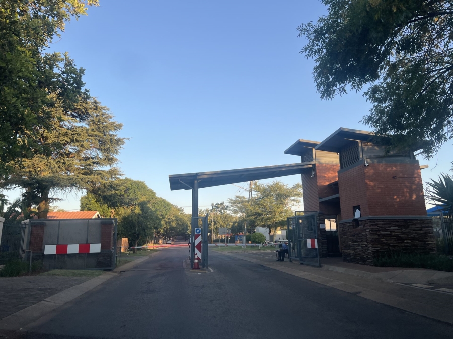 4 Bedroom Property for Sale in Waterkloof Ridge Gauteng