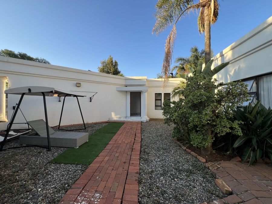4 Bedroom Property for Sale in Waterkloof Ridge Gauteng