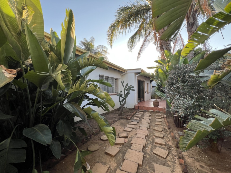 4 Bedroom Property for Sale in Waterkloof Ridge Gauteng