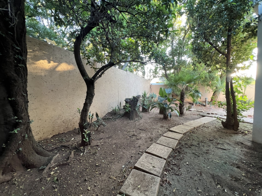 4 Bedroom Property for Sale in Waterkloof Ridge Gauteng