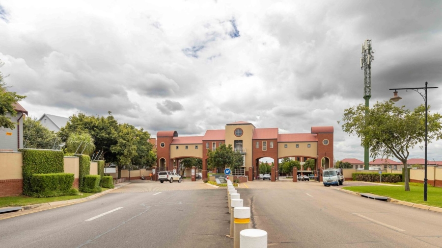 4 Bedroom Property for Sale in Heritage Hill Gauteng