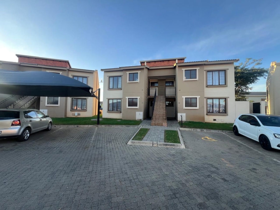 2 Bedroom Property for Sale in Montana Tuine Gauteng