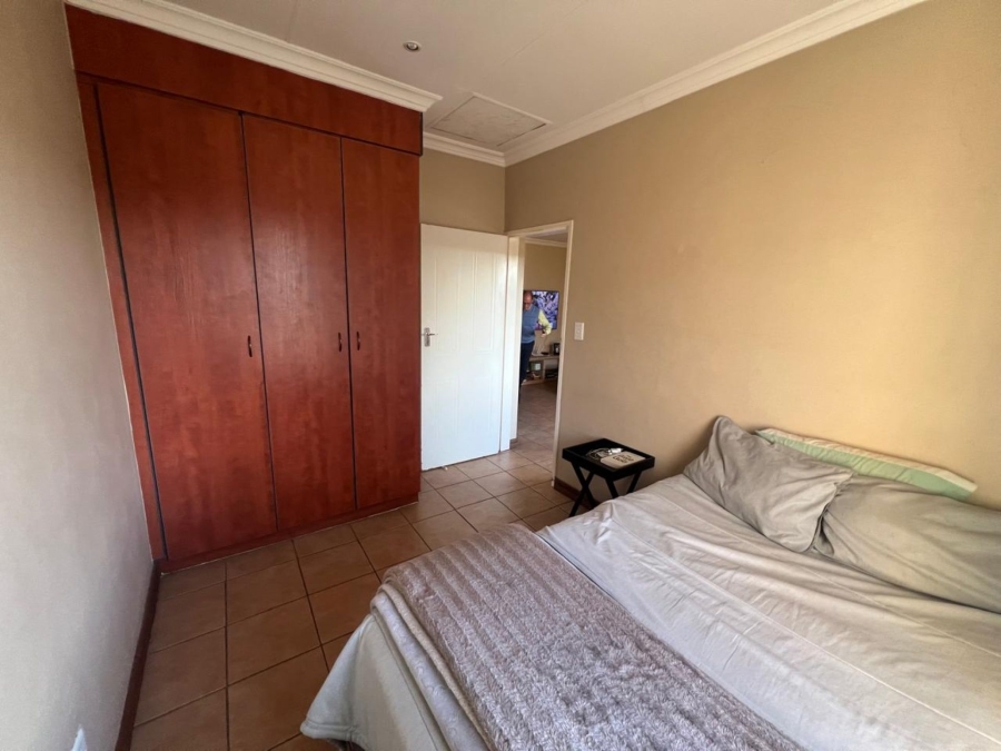 2 Bedroom Property for Sale in Montana Tuine Gauteng