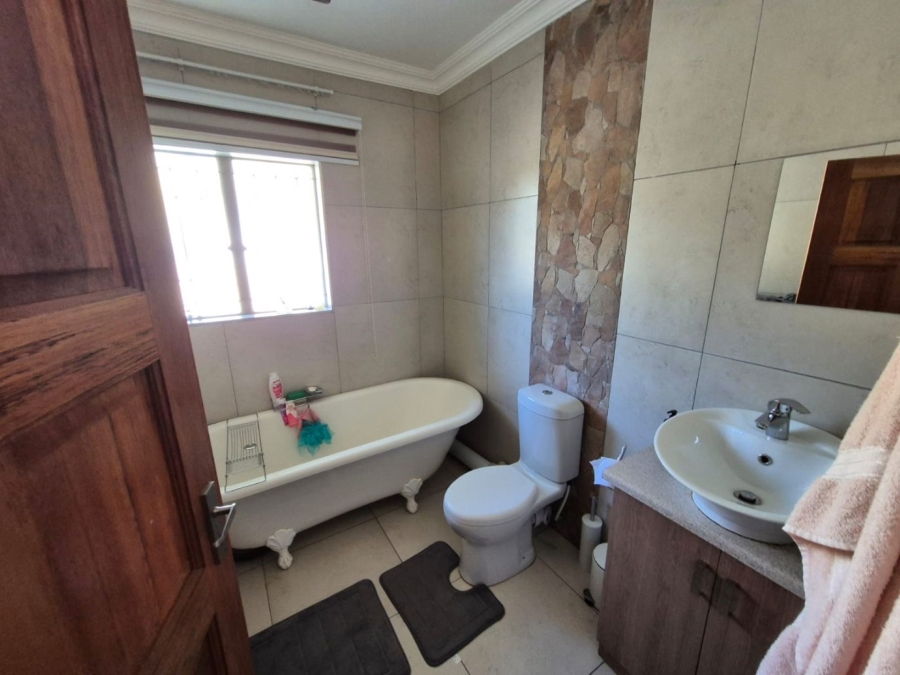 3 Bedroom Property for Sale in Magalieskruin Gauteng