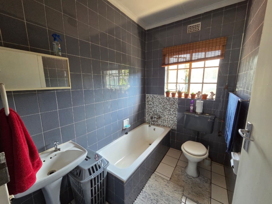 4 Bedroom Property for Sale in Sinoville Gauteng
