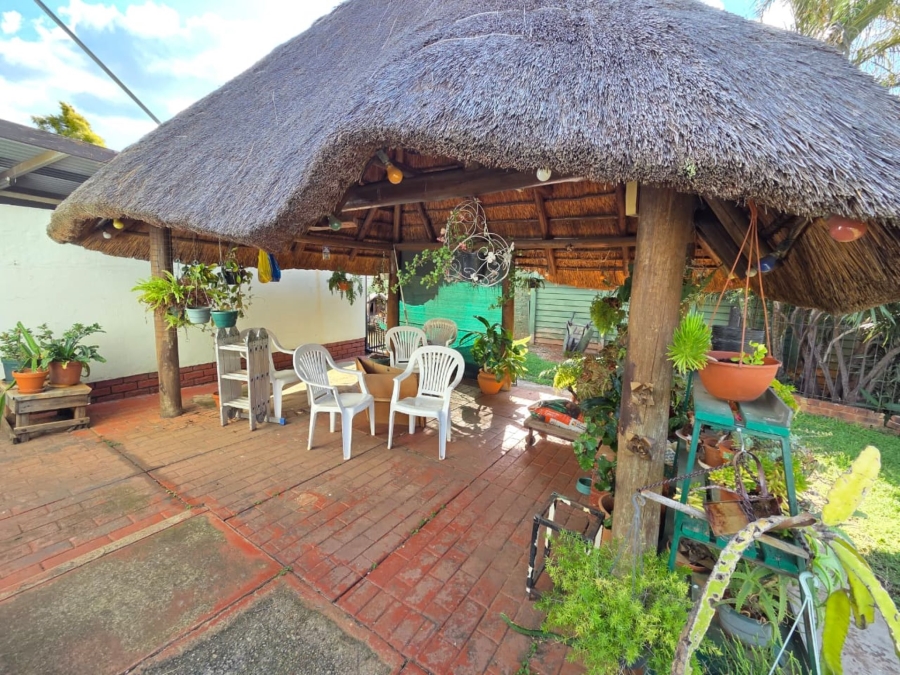 4 Bedroom Property for Sale in Sinoville Gauteng