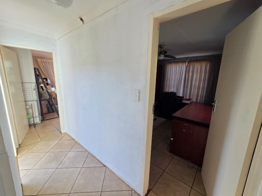 4 Bedroom Property for Sale in Sinoville Gauteng