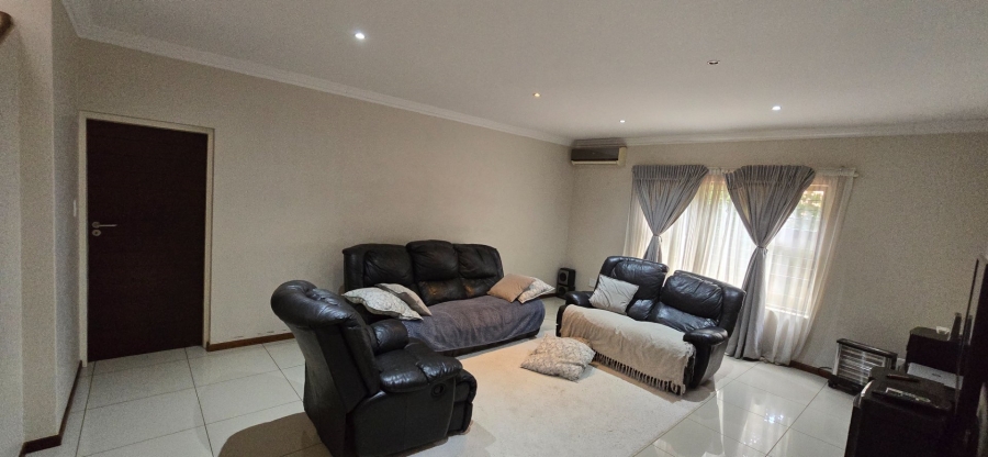 4 Bedroom Property for Sale in Rose Acres Estate Gauteng