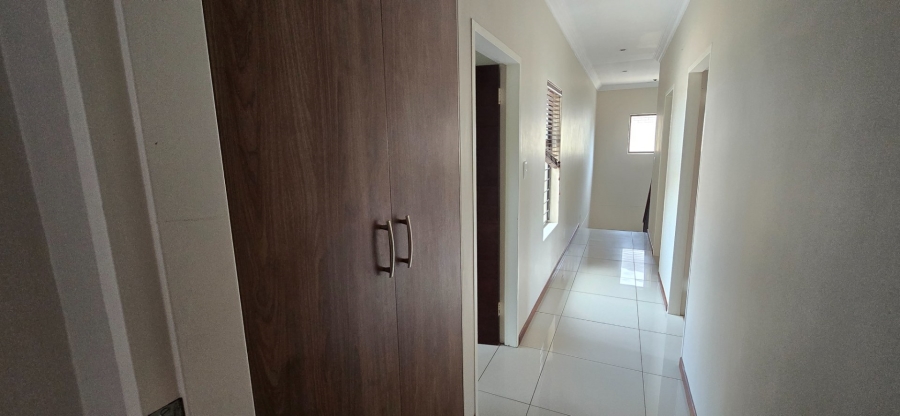 4 Bedroom Property for Sale in Rose Acres Estate Gauteng