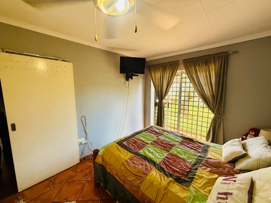 4 Bedroom Property for Sale in Hesteapark Gauteng