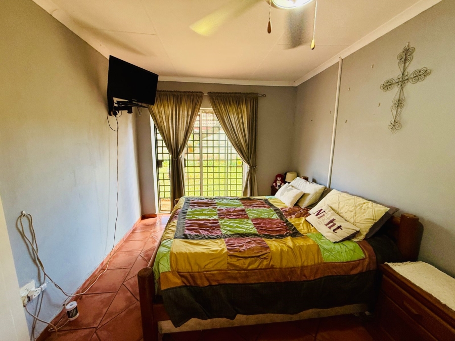 4 Bedroom Property for Sale in Hesteapark Gauteng