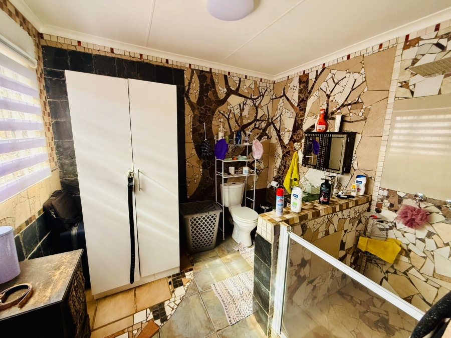 4 Bedroom Property for Sale in Hesteapark Gauteng