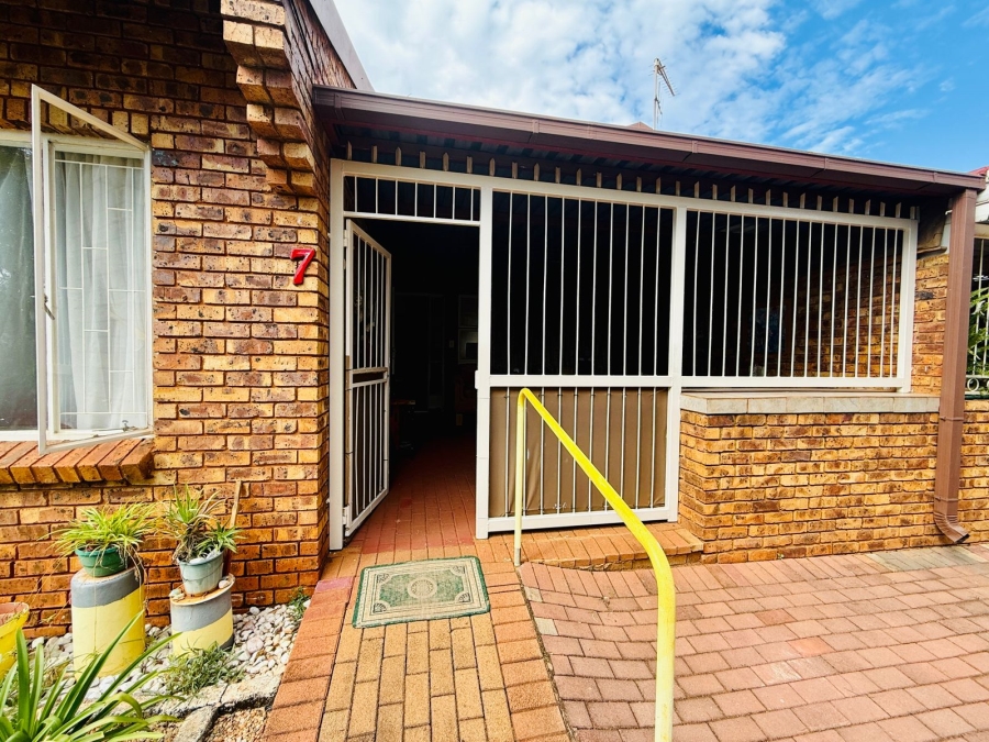 2 Bedroom Property for Sale in Clarina Gauteng