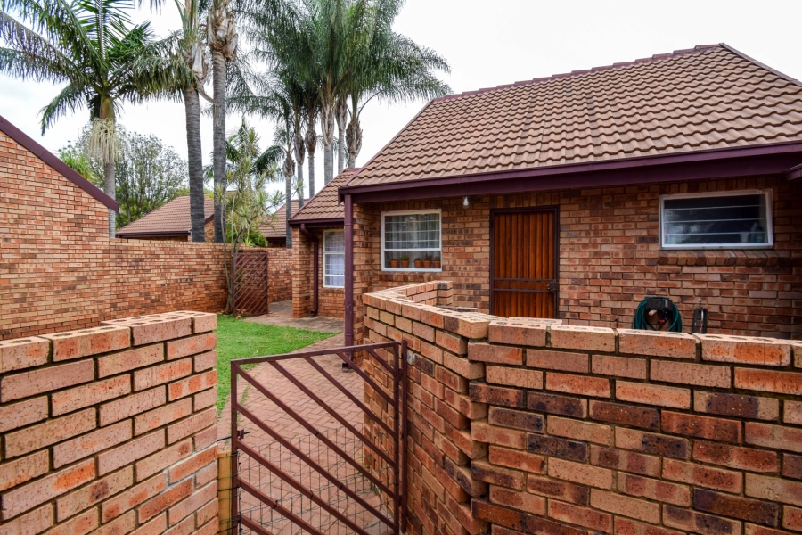 2 Bedroom Property for Sale in Montana Gauteng