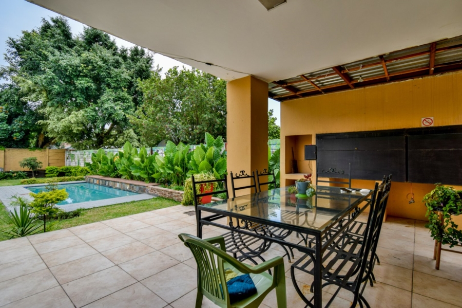 5 Bedroom Property for Sale in Gezina Gauteng