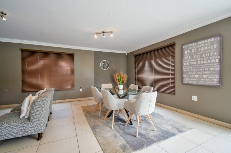 5 Bedroom Property for Sale in Gezina Gauteng