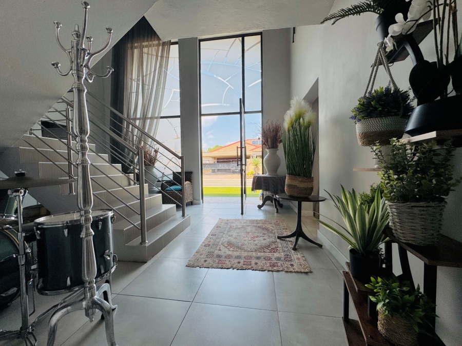 4 Bedroom Property for Sale in Rose Acres Estate Gauteng