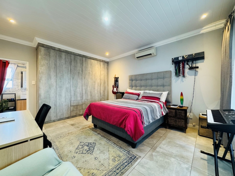 4 Bedroom Property for Sale in Rose Acres Estate Gauteng