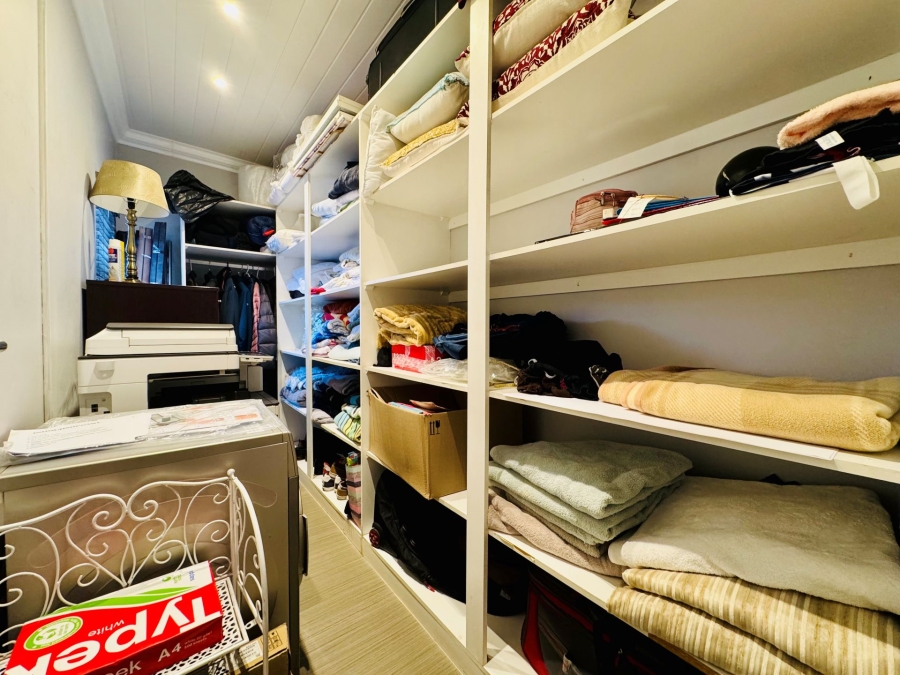 4 Bedroom Property for Sale in Rose Acres Estate Gauteng