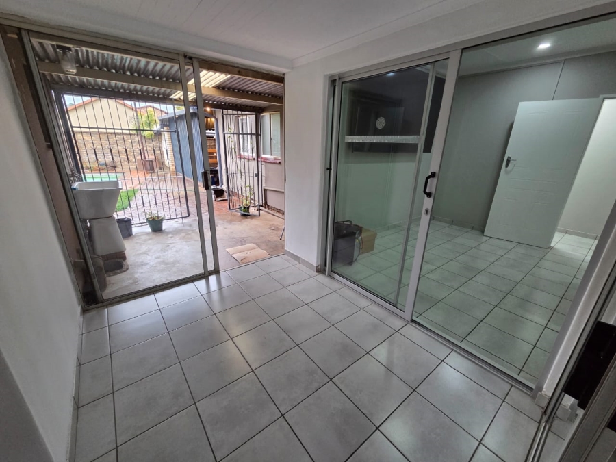4 Bedroom Property for Sale in Magalieskruin Gauteng