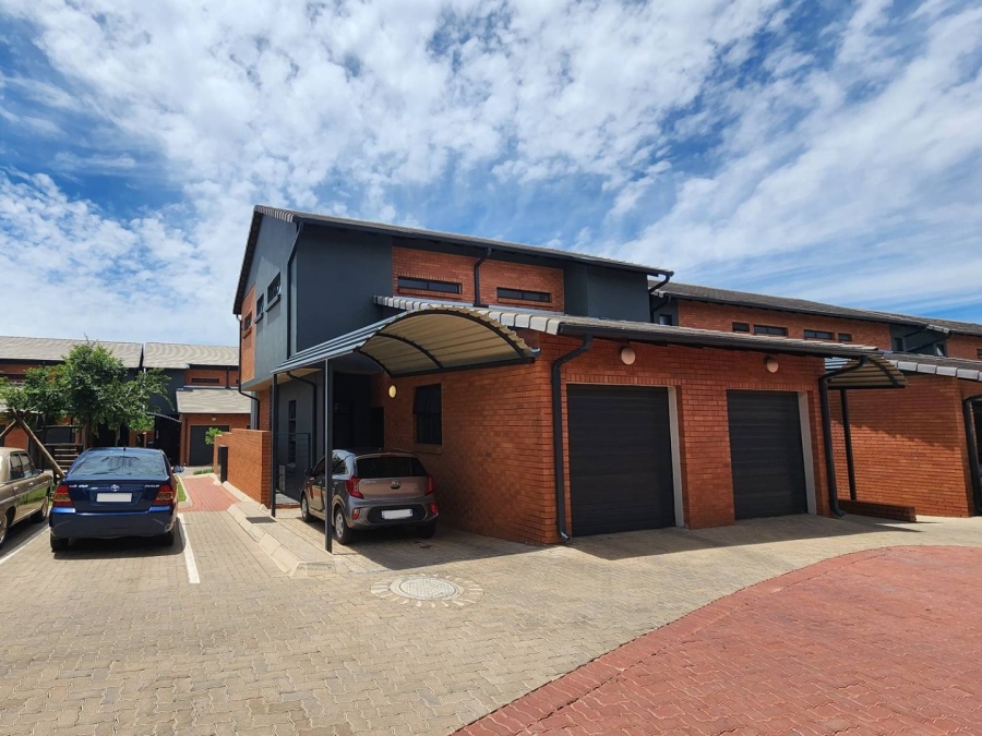 2 Bedroom Property for Sale in Montana Gauteng