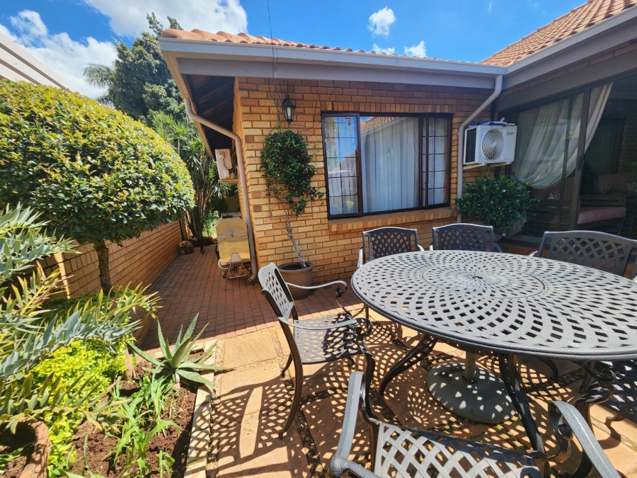 3 Bedroom Property for Sale in Green Acres Estate Gauteng