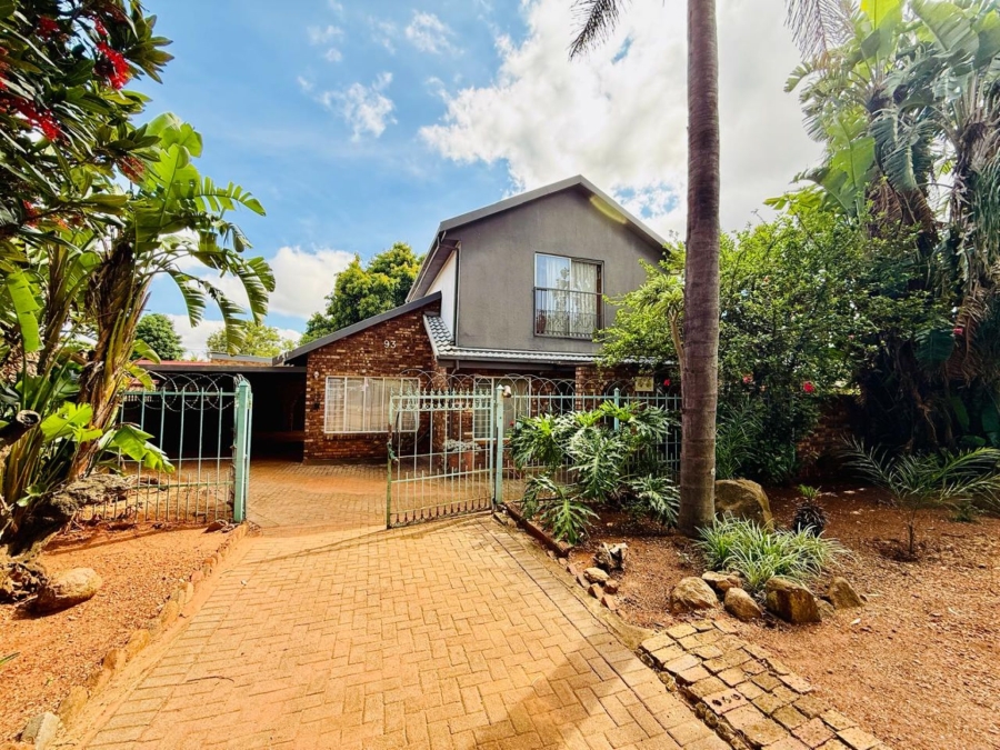 3 Bedroom Property for Sale in The Orchards Gauteng