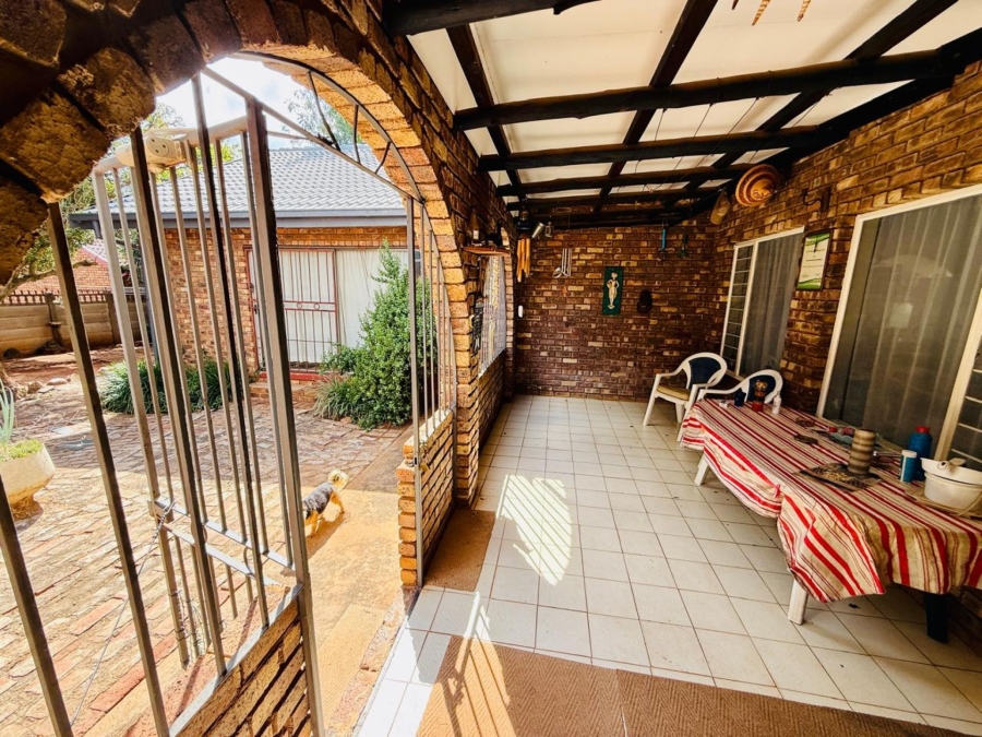 3 Bedroom Property for Sale in The Orchards Gauteng