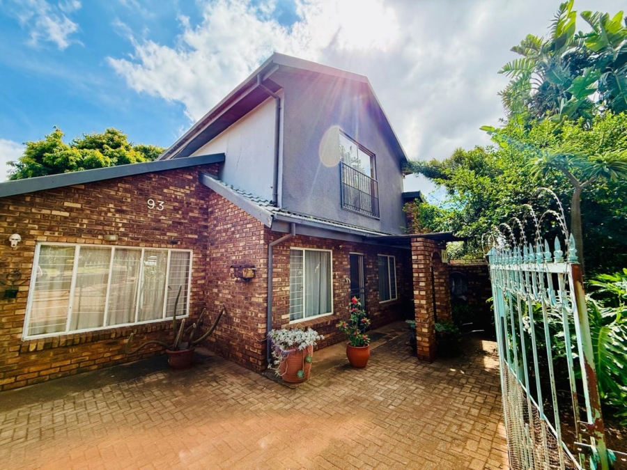 3 Bedroom Property for Sale in The Orchards Gauteng