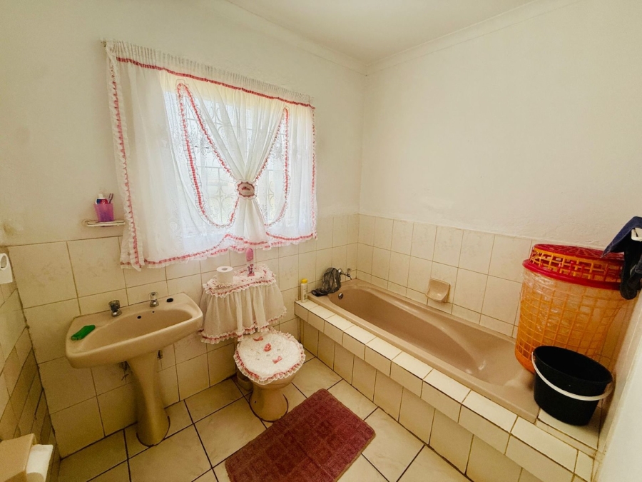 3 Bedroom Property for Sale in Chantelle Gauteng