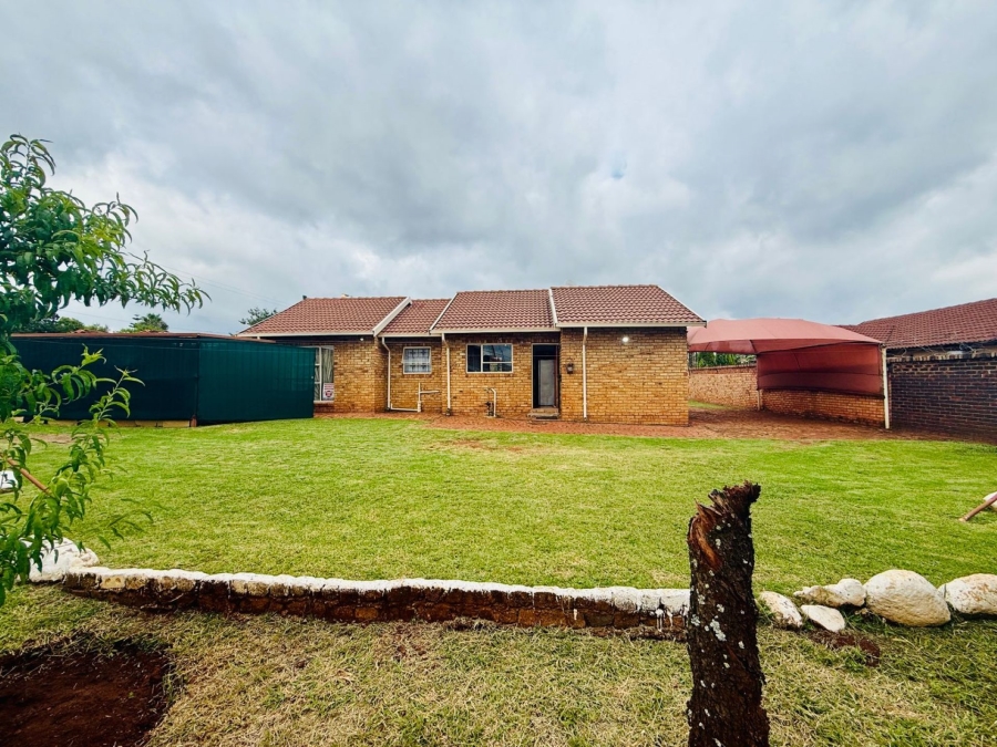 3 Bedroom Property for Sale in Chantelle Gauteng