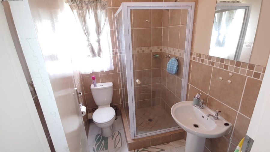 2 Bedroom Property for Sale in Twee Riviere Lifestyle Estate Gauteng