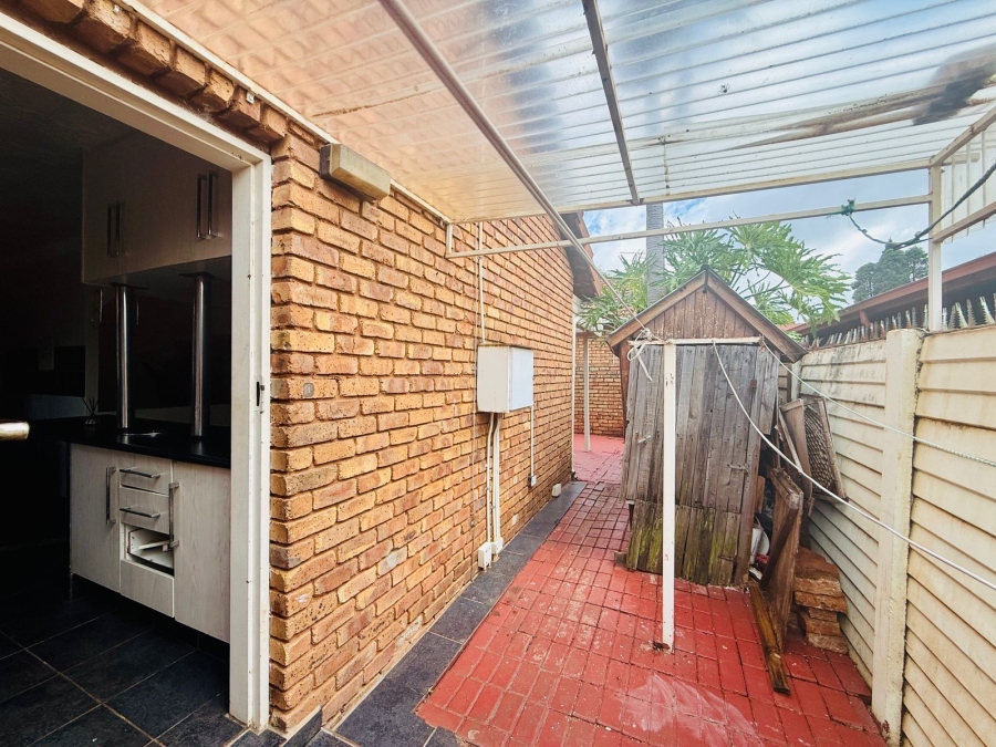 3 Bedroom Property for Sale in Hesteapark Gauteng