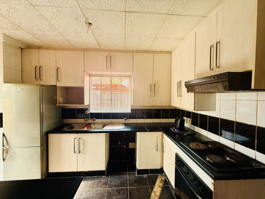 3 Bedroom Property for Sale in Hesteapark Gauteng