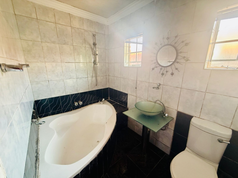 3 Bedroom Property for Sale in Hesteapark Gauteng