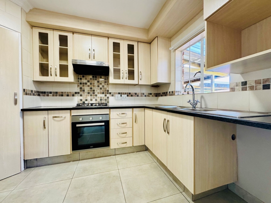 3 Bedroom Property for Sale in Sinoville Gauteng