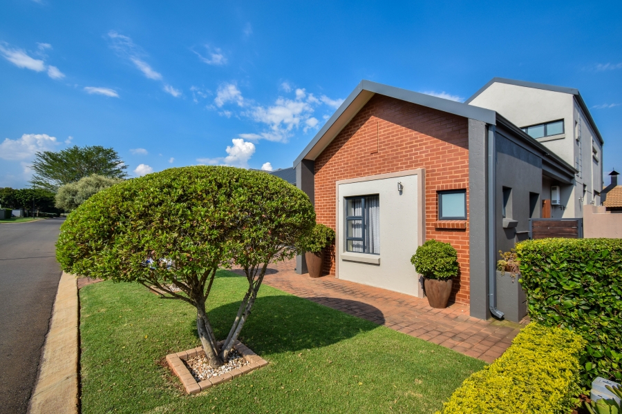 4 Bedroom Property for Sale in Midstream Ridge Gauteng