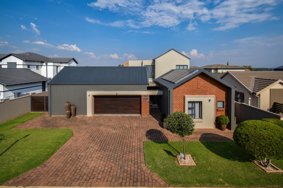 4 Bedroom Property for Sale in Midstream Ridge Gauteng