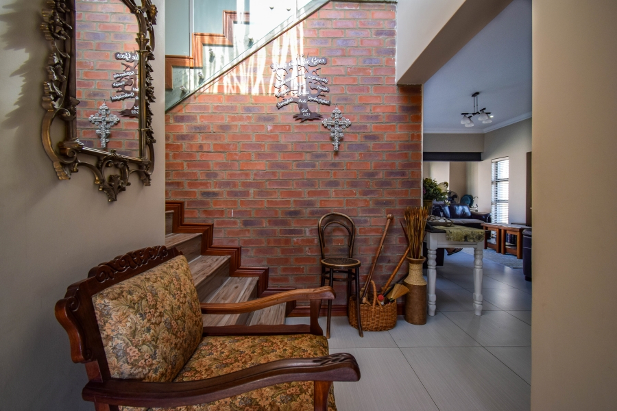 4 Bedroom Property for Sale in Midstream Ridge Gauteng