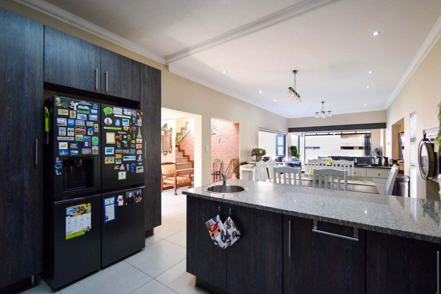 4 Bedroom Property for Sale in Midstream Ridge Gauteng