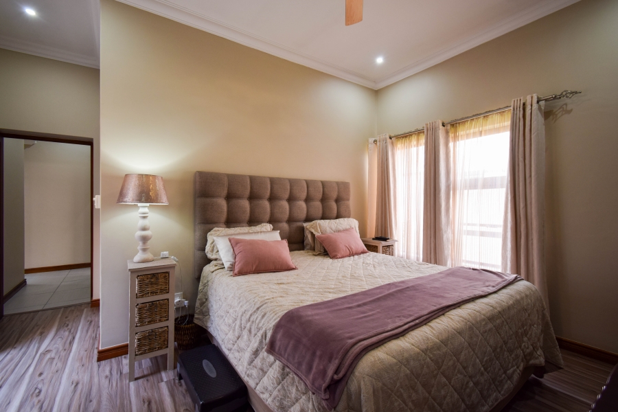 4 Bedroom Property for Sale in Midstream Ridge Gauteng